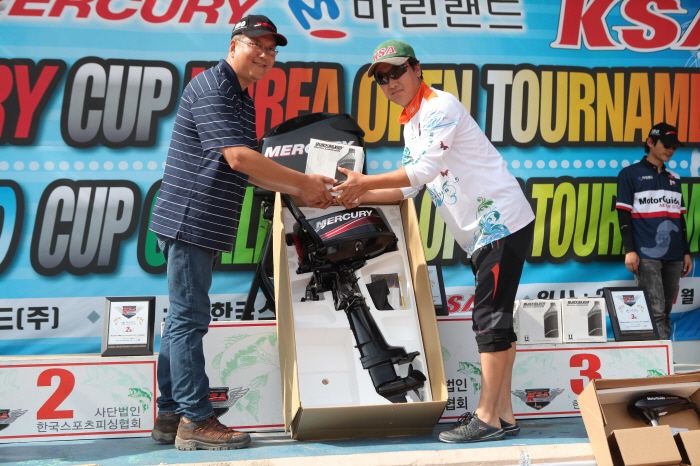2012 MARINELAND CUP 챌린져 오픈 토너먼트 시상식 : c5a9b1e2baafc8af_img_5204.jpg