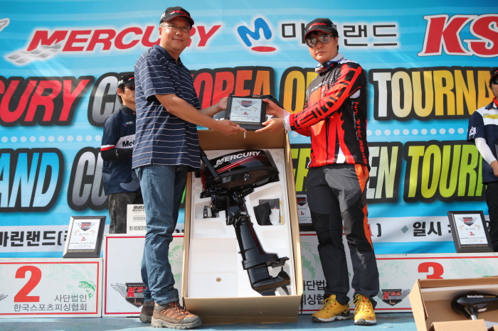 2012 MARINELAND CUP 챌린져 오픈 토너먼트 시상식 : c5a9b1e2baafc8af_img_5219.jpg